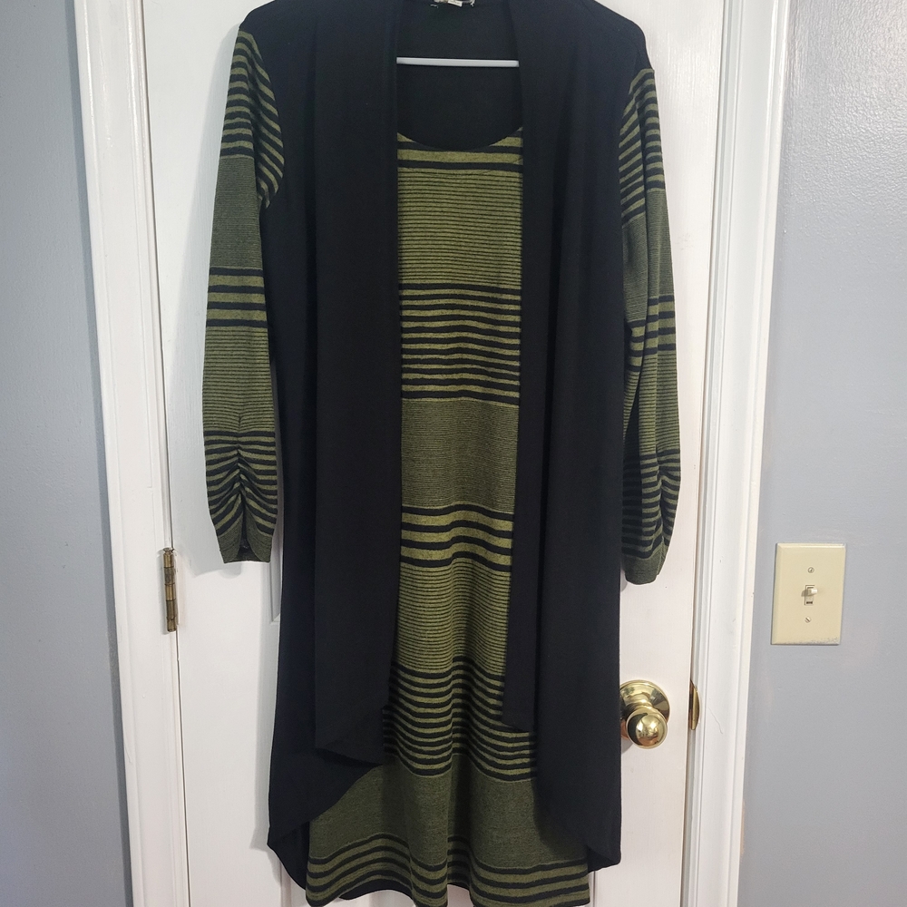 Haani Black Garment